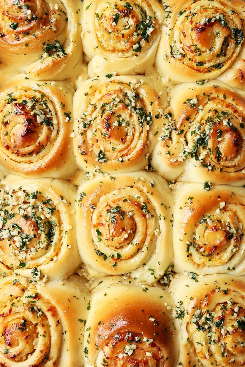 Garlic and herb savory rolls